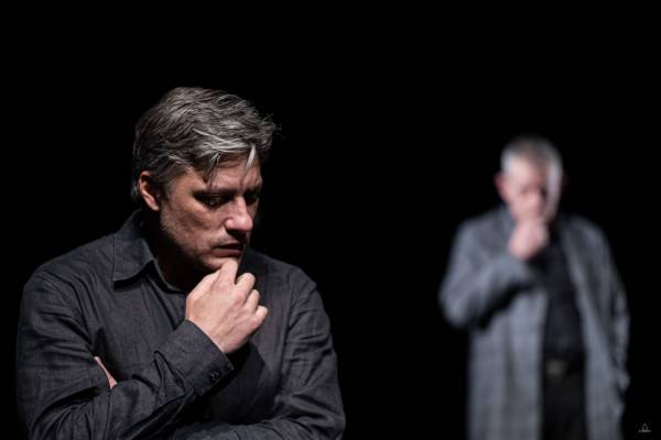 ОПАШКАТА от Захари Карабашлиев